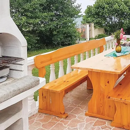Сasa de vacaciones Three-bedroom Holiday In Sinemorets *