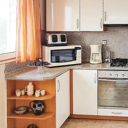 Three-bedroom Holiday In Sinemorets * Sinemoretz